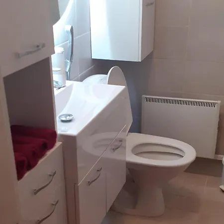 בית אירוח Huone Rauhallisessa Mummolassa *