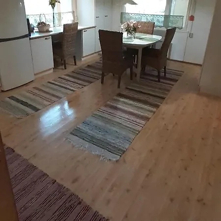 Huone Rauhallisessa Mummolassa *